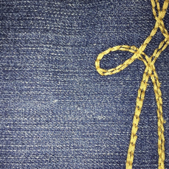 Denizen From Levi’s boot cut jeans. - Picture 5 of 7